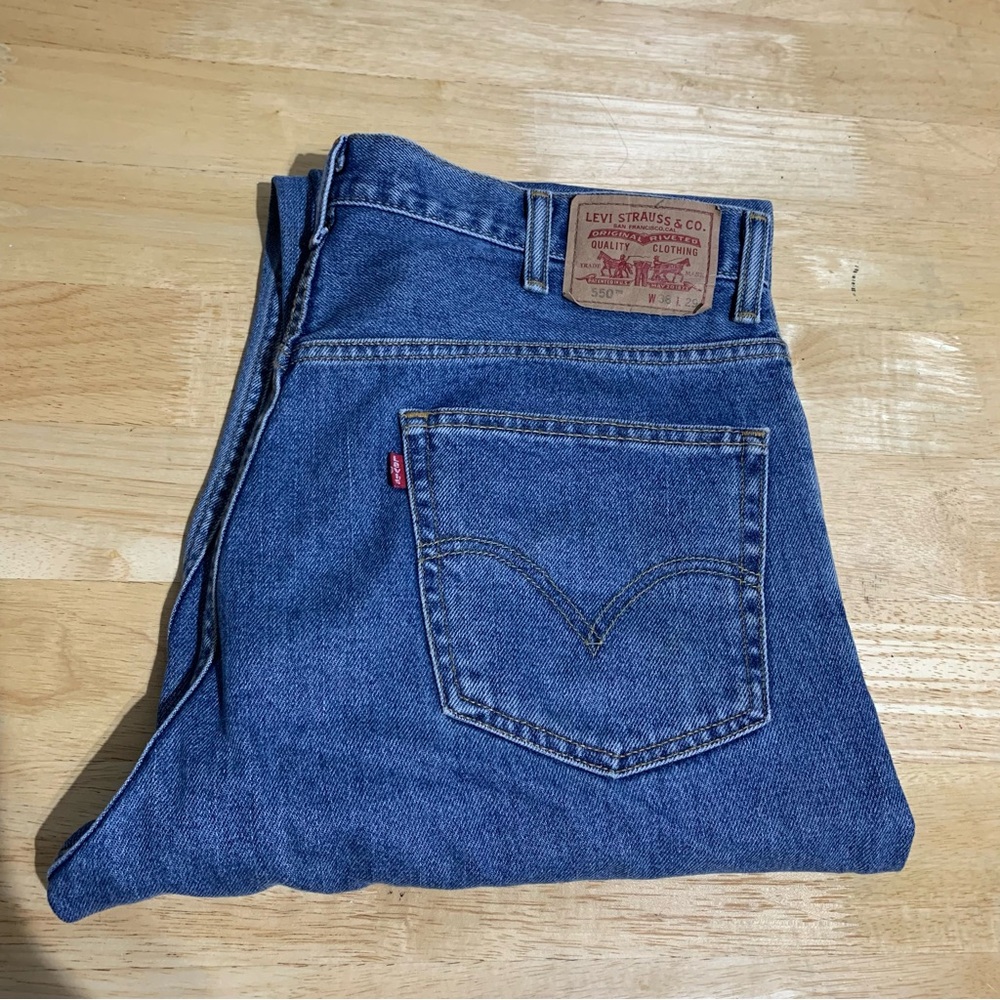 LEVI’S 550 TM Relaxed Fit Medium Wash Tapered Leg‎ Jeans Men’s 38X29 A-9